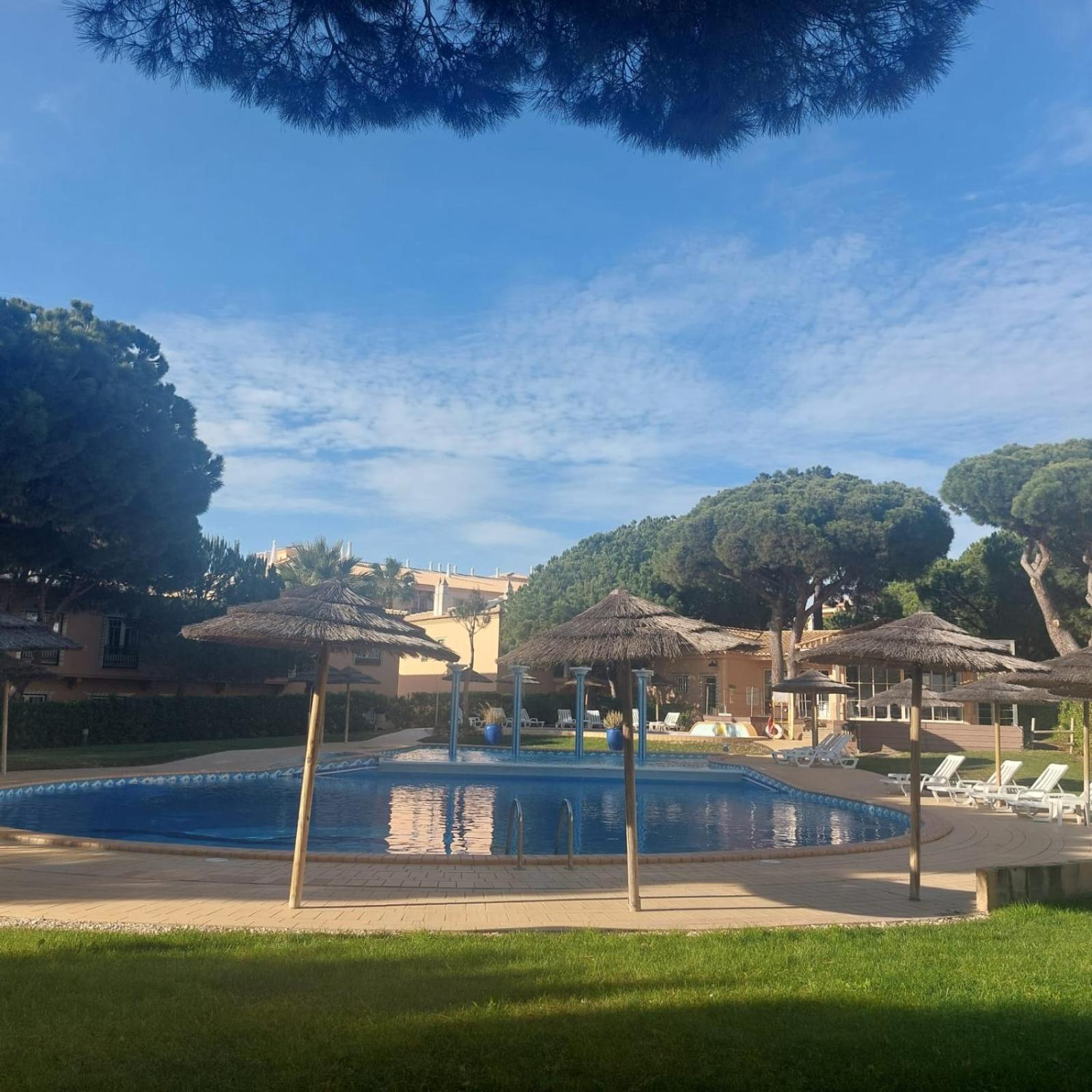 Moradia B - Pedras Dos Bicos 200m Da Vakantiehuis Albufeira
